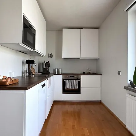 Three-room With Parking Space In The Center Apartment